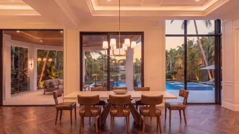 Dining table photo